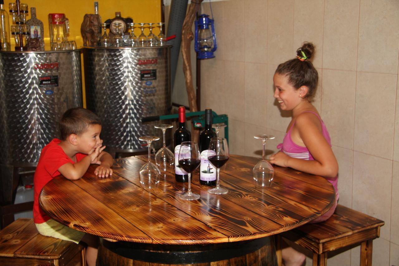 Vrzina Farm House Skadar Lake فيربازار المظهر الخارجي الصورة